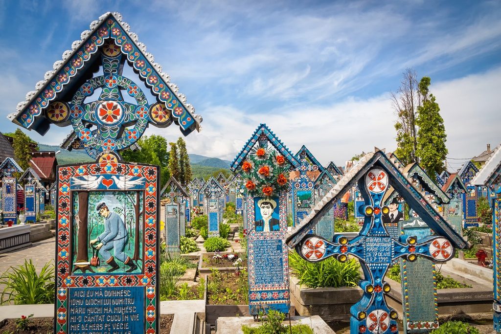 Cemiterio de Maramures Romenia - Travlocals
