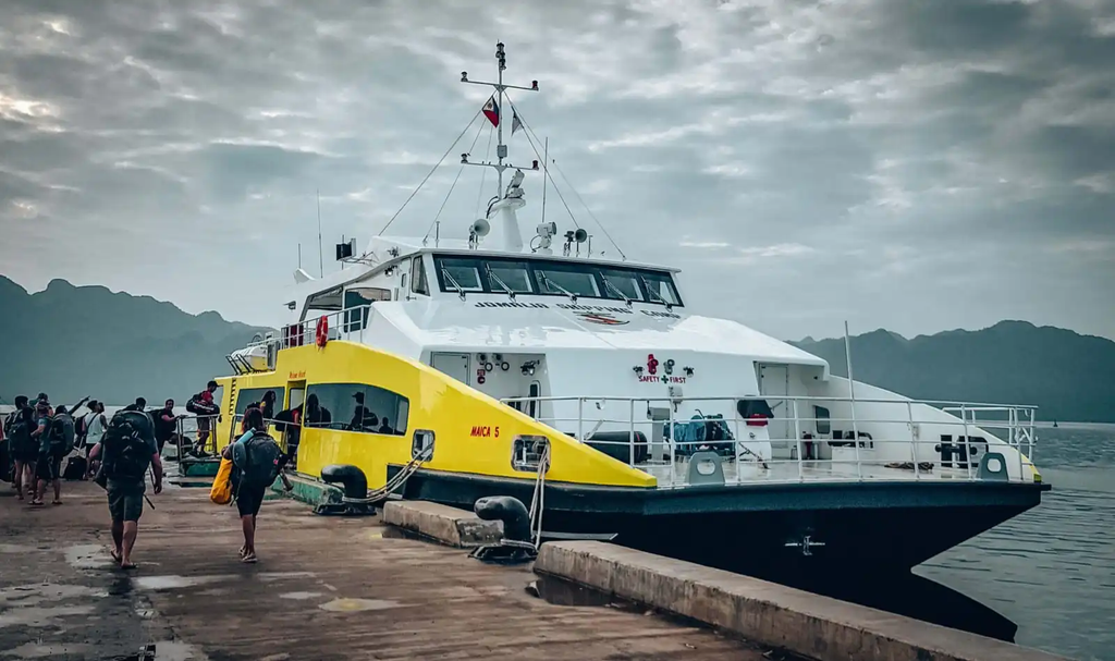 Ferry El Nido Coron Filipinas - The Travel Scribes