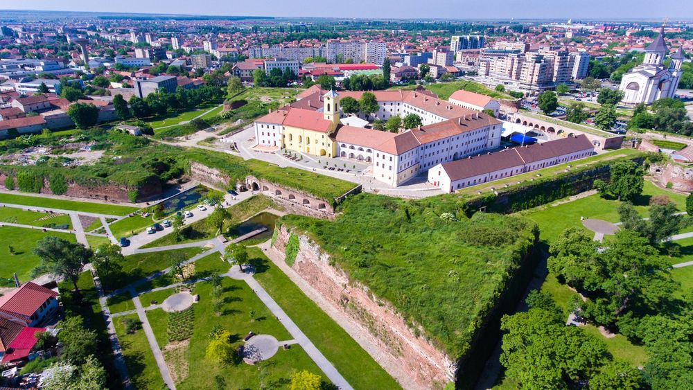 Fortaleza de Oradea Romenia - Live the World