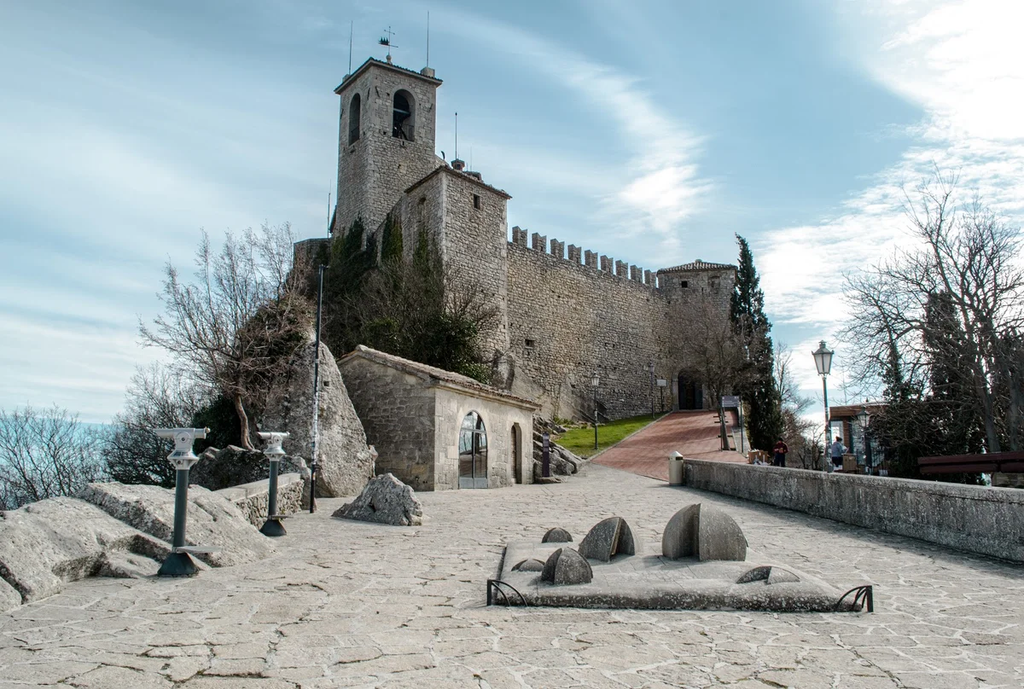 Guaita Tower San Marino - Mindtrip