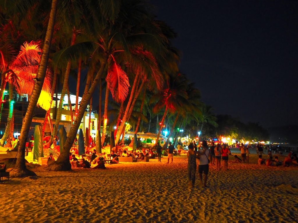 Nightlife Boracay Filipinas - Just Muddling Through Life