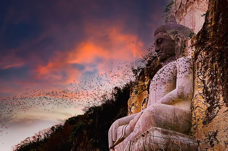 Phnom Sampow Battambang Camboja - GetYourGuide